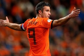 kaiyun体育综合-陈佳极速入水领跑蝶泳决赛，游泳陈佳