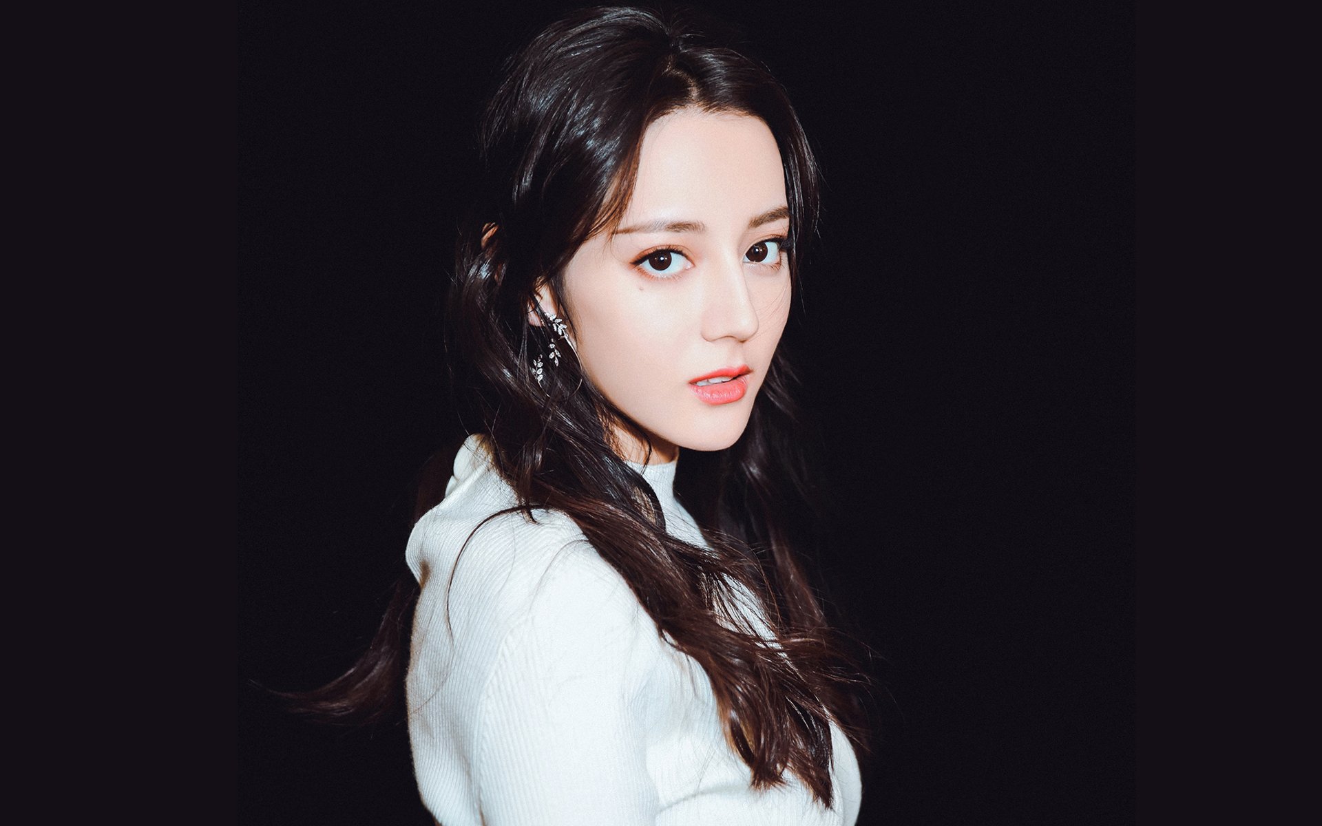 伊朗马术协会出版“Chovgan”历史专著，记录赛事发展历程。，伊朗mapna