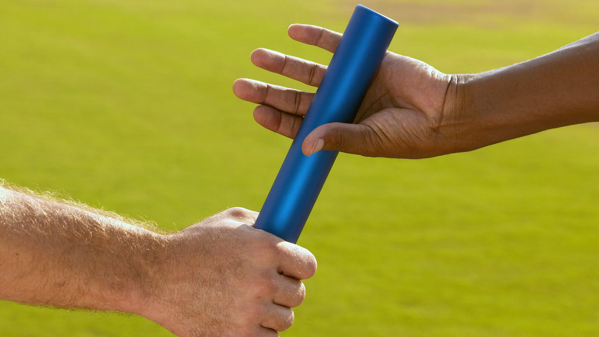 队员之间默契程度提升有效减少传接球失误，球队配合默契